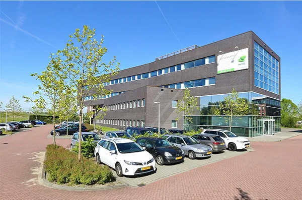 cover-people-places-almere-offices